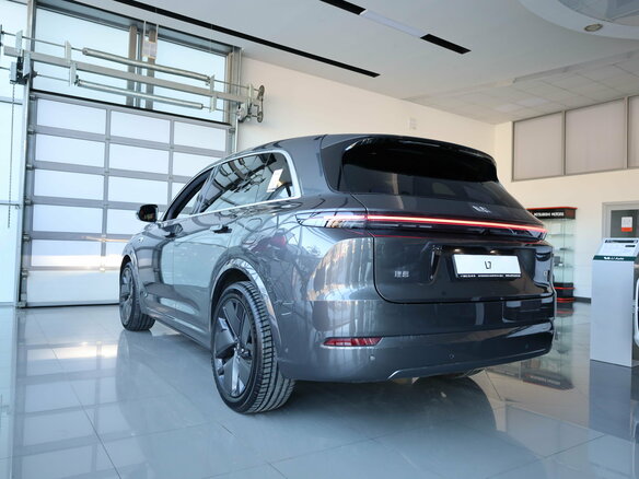 2026 Li Auto (Lixiang) L7 52.3 kWh I Рестайлинг, серый, 10590000 рублей - вид 5
