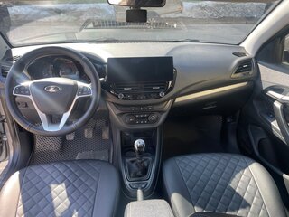 2018 Lada (ВАЗ) Vesta I, серебристый, 900000 рублей, вид 2