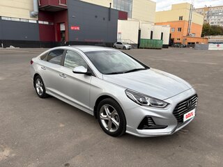 2018 Hyundai Sonata VII (LF) Рестайлинг, серебристый, 1900000 рублей, вид 3