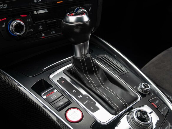 2015 Audi SQ5 I (8R), белый, 2490000 рублей - вид 14