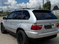 2002 BMW X5 3.0i I (E53), серебристый - вид 2