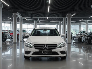 2019 Mercedes-Benz C-Класс 180 IV (W205) Рестайлинг, белый, 2680000 рублей, вид 3