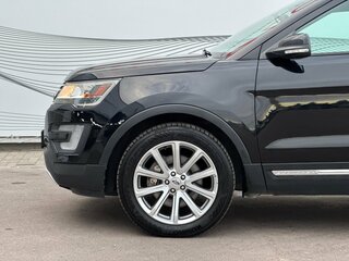 2017 Ford Explorer V Рестайлинг, чёрный, 2200000 рублей, вид 2