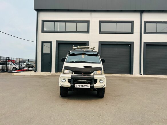 1991 Mitsubishi Delica III, белый, 979000 рублей - вид 9