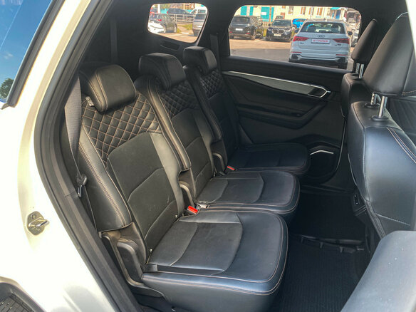 2024 Geely Okavango I Рестайлинг, белый, 2298000 рублей - вид 9