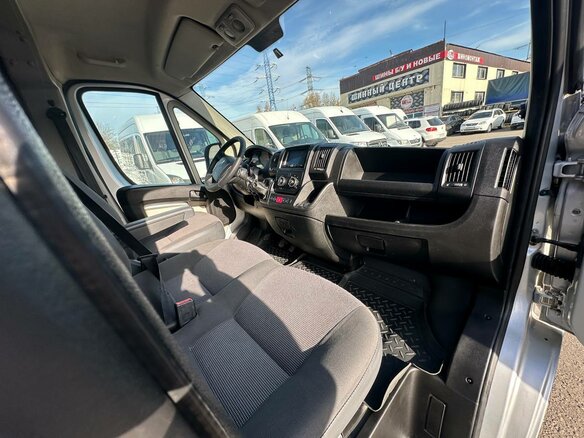 2015 Peugeot Boxer, серебристый, 2199000 рублей - вид 16