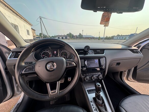 2013 Skoda Octavia III (A7), серебристый, 1290000 рублей - вид 16