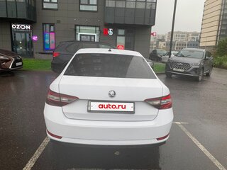 2015 Skoda Superb III, белый, 1050000 рублей, вид 4