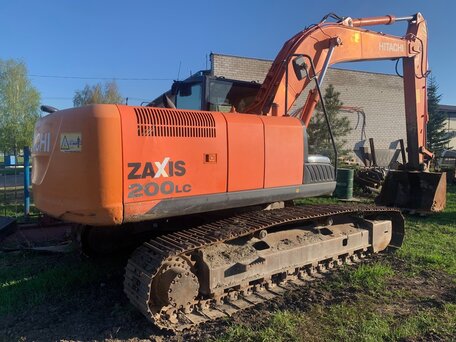 2019 Hitachi ZX200, оранжевый, 9100000 рублей, вид 1