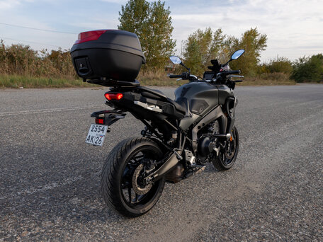 2021 Yamaha Tracer 9, серый, 1390000 рублей, вид 3