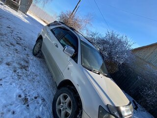 2000 Toyota Harrier I (XU10), белый, 450000 рублей, вид 3