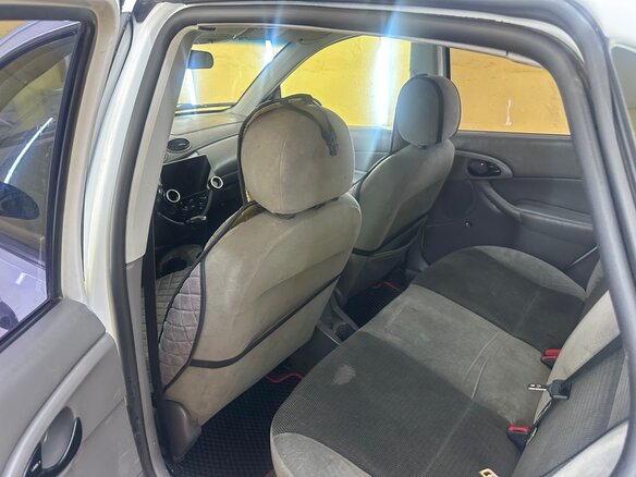 2003 Ford Focus I (North America), белый, 269000 рублей - вид 18