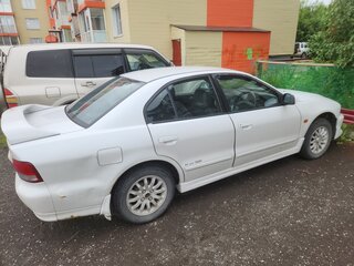 1998 Mitsubishi Galant VIII Рестайлинг, белый, 400000 рублей, вид 2