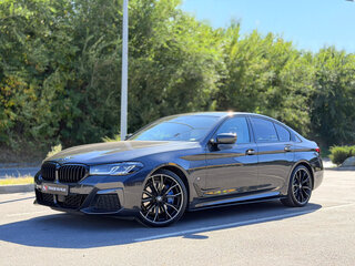 2021 BMW 5 серии 530i xDrive VII (G30/G31/G38) Рестайлинг, серый, 4100000 рублей, вид 5