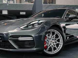 2017 Porsche Panamera Turbo II, серый, 9000000 рублей, вид 2