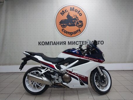 2020 Honda VFR 800, белый, 949000 рублей, вид 1