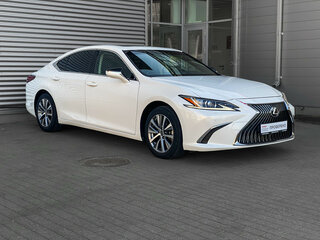 2020 Lexus ES 250 VII, белый, 3595000 рублей, вид 3