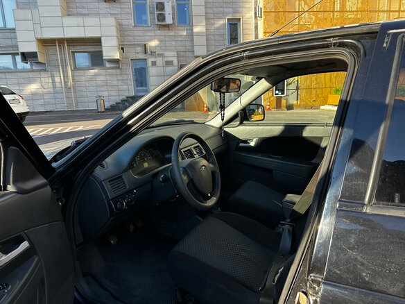 2013 Lada (ВАЗ) Priora I, чёрный, 299999 рублей - вид 4