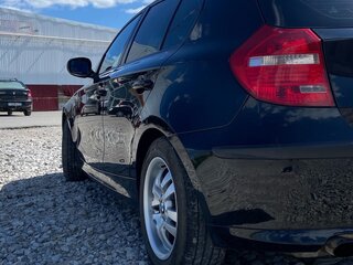 2009 BMW 1 серии 116i I (E81/E82/E87/E88) Рестайлинг, чёрный, 750000 рублей, вид 2