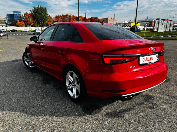 2018 Audi A3 III (8V) Рестайлинг, красный - вид 3