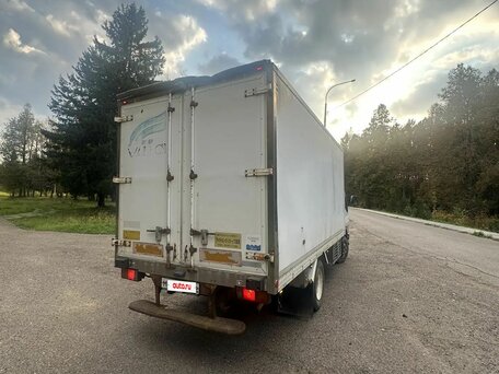 2003 Fuso (Mitsubishi) Canter, белый, 850000 рублей, вид 5