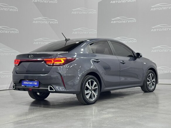 2021 Kia Rio IV Рестайлинг, серый, 1499000 рублей - вид 5