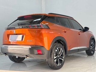 2022 Peugeot 2008 II, оранжевый, 1460000 рублей, вид 4