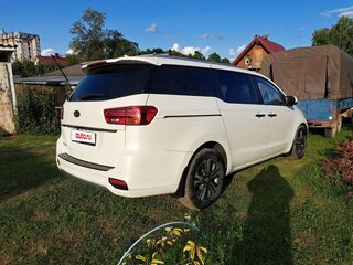 2020 Kia Carnival III, белый, 2950000 рублей, вид 4