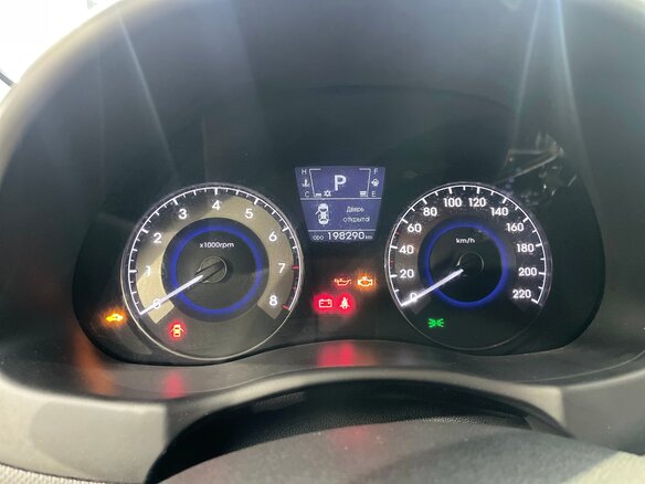 2012 Hyundai Solaris I, чёрный, 890000 рублей - вид 7