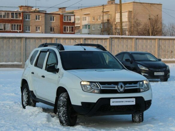 2015 Renault Duster I Рестайлинг, белый - вид 2