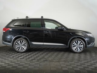 2019 Mitsubishi Outlander III Рестайлинг 3, чёрный, 1698000 рублей, вид 5