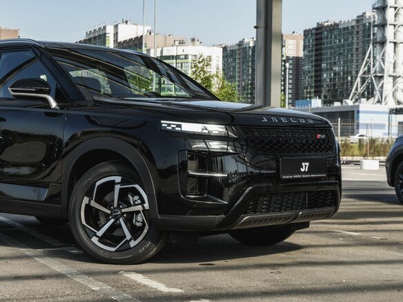 2025 Jaecoo J7 I Рестайлинг, чёрный, 3049000 рублей - вид 4