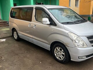 2009 Hyundai Grand Starex I, серый, 950000 рублей, вид 3