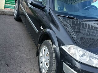 2007 Renault Megane II Рестайлинг, чёрный, 650000 рублей, вид 2