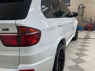 2011 BMW X5 50i II (E70) Рестайлинг, белый, 1950000 рублей, вид 3