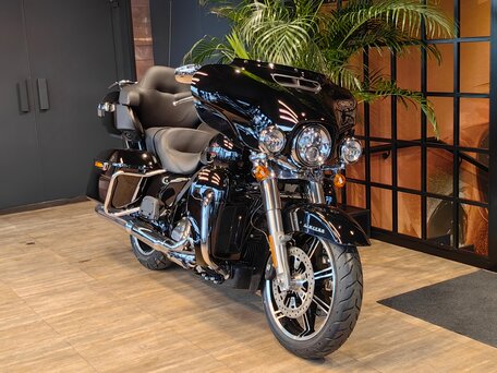 2023 Harley-Davidson Ultra Limited, чёрный, 4050000 рублей, вид 2