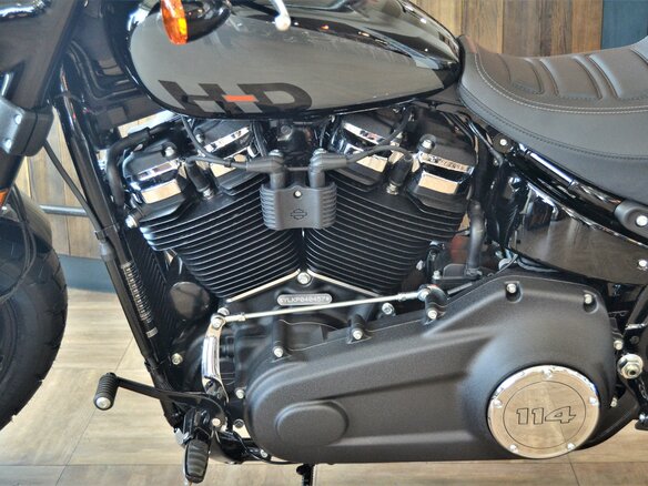 2024 Harley-Davidson Fat Bob, чёрный, 3350000 рублей - вид 16