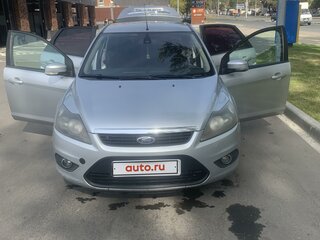 2008 Ford Focus II Рестайлинг, серебристый, 750000 рублей, вид 3