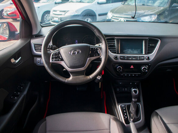 2018 Hyundai Solaris II, красный - вид 10