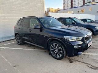 2019 BMW X5 30d IV (G05/G18), чёрный, 5100000 рублей, вид 3