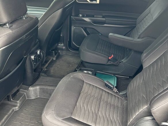 2019 Ford Explorer VI, серебристый, 2920000 рублей - вид 7