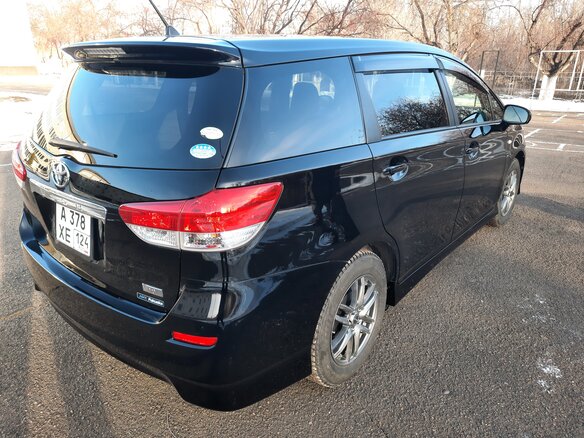 2010 Toyota Wish II, чёрный, 1560000 рублей - вид 4