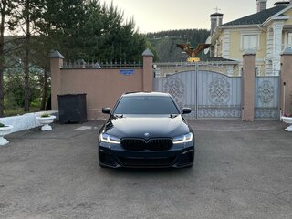 2018 BMW 5 серии 520d VII (G30/G31/G38), синий, 3000000 рублей, вид 2