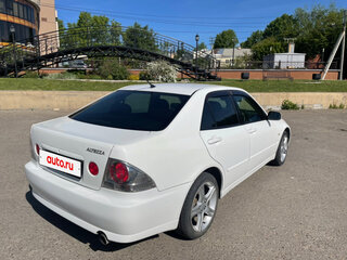 2001 Toyota Altezza, белый, 880000 рублей, вид 2