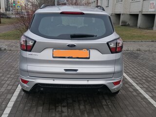 2018 Ford Kuga II Рестайлинг, серебристый, 1500000 рублей, вид 5