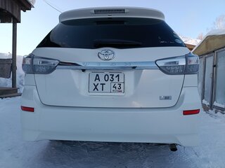 2012 Toyota Wish II Рестайлинг, белый, 1550000 рублей, вид 4