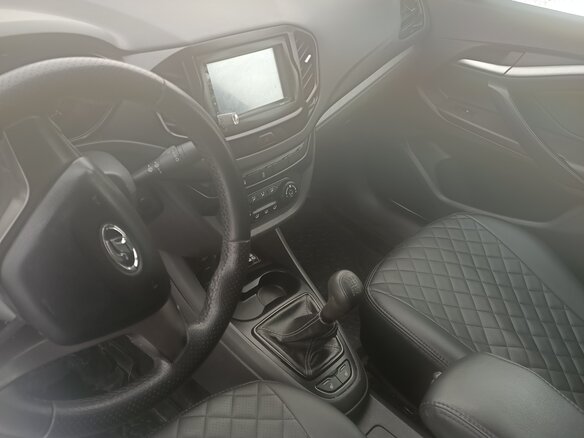 2016 Lada (ВАЗ) Vesta I, белый, 840000 рублей - вид 3