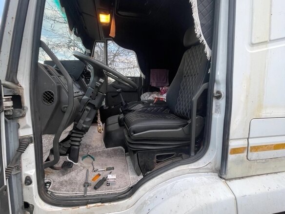 2000 Iveco Daily, белый, 2499000 рублей - вид 4