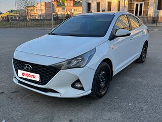 2020 Hyundai Solaris II Рестайлинг, белый, 1350000 рублей, вид 1