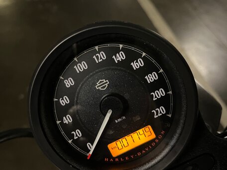 2014 Harley-Davidson Sportster 883, чёрный, 750000 рублей, вид 4